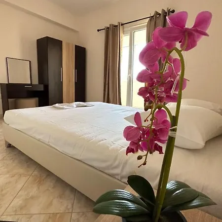 Aurora Apartment *